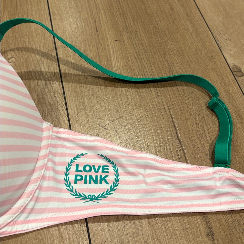 PINK Victoria's Secret Bra Size 36C - Picture 3 of 13